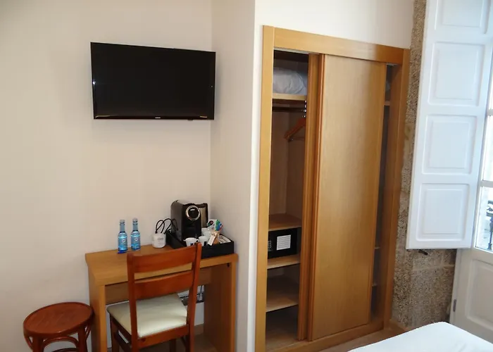 Pensión O Códice by Moradas Nieto Santiago de Compostela