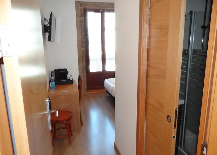 Pensión O Códice by Moradas Nieto Santiago de Compostela